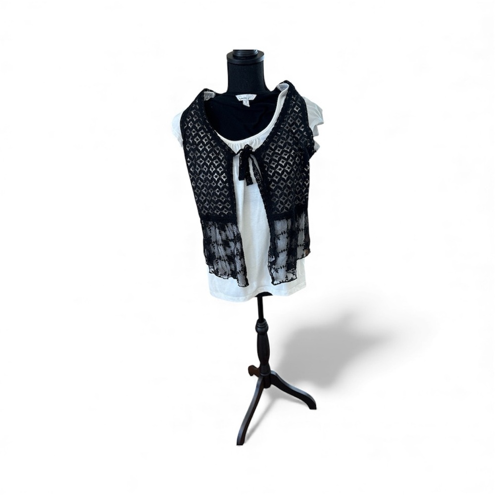 Speechless Black and White Layered Top Size M